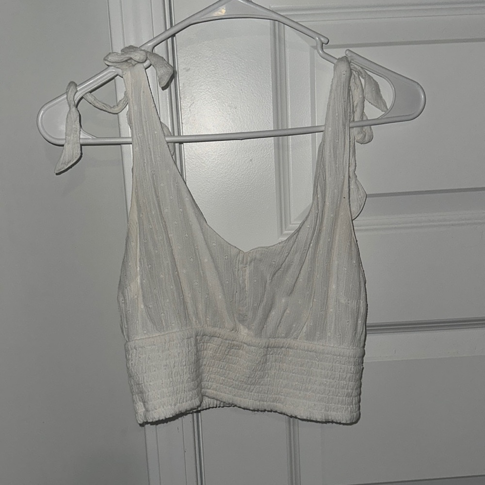 Hollister Tank